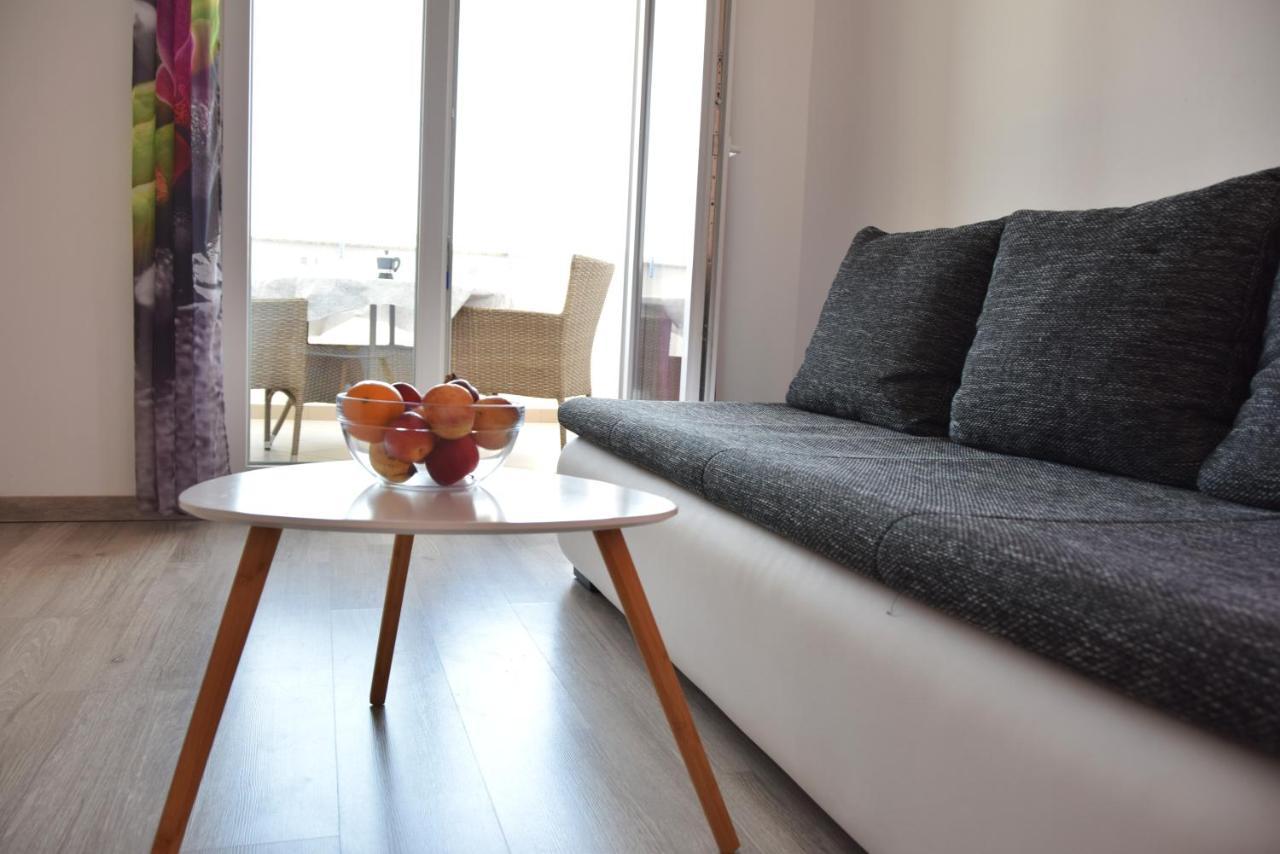 Rab Apartments Aurora Rab Town Exteriör bild
